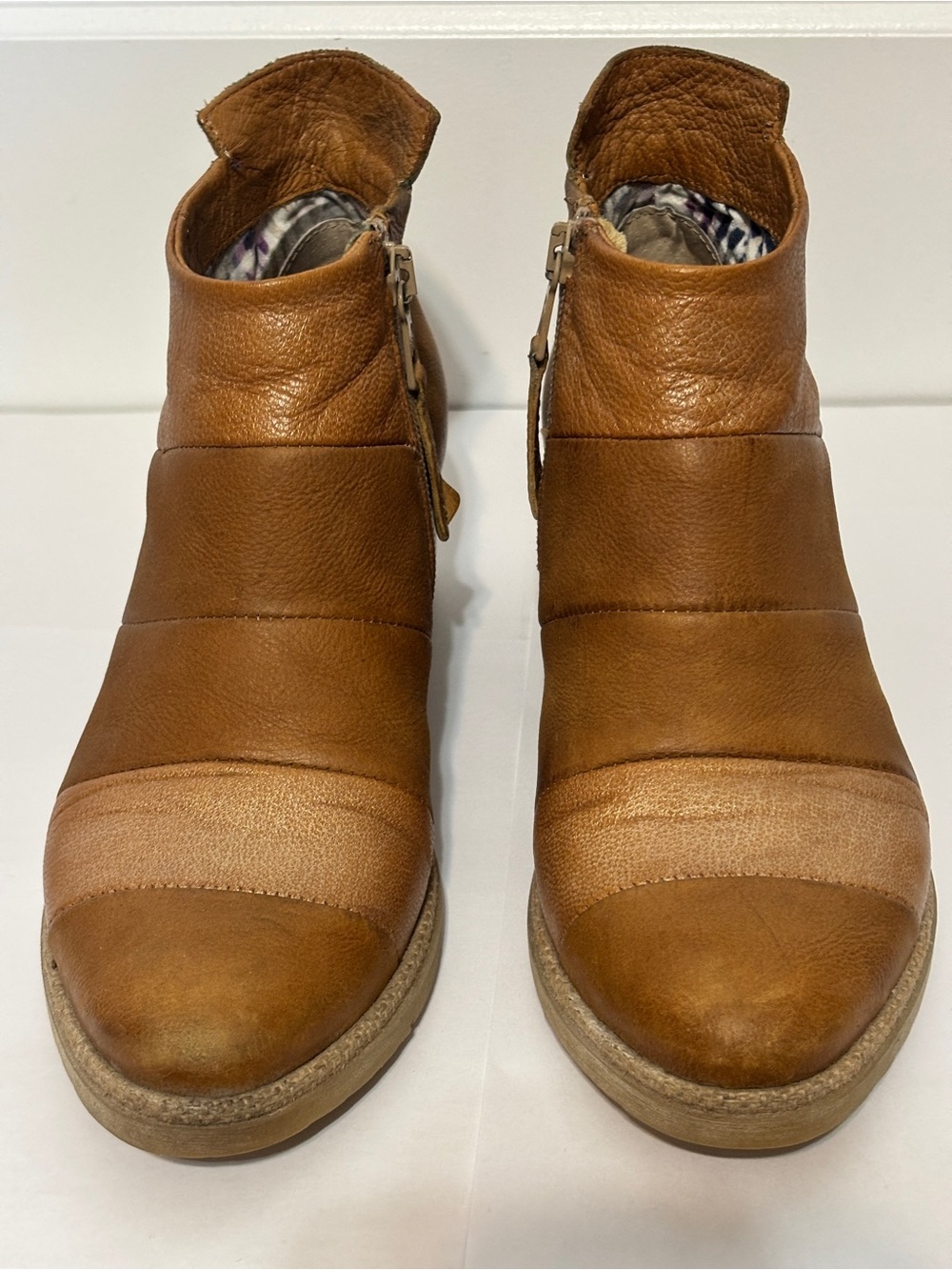 Women’s MJUS Tan Leather Ankle Booties with Side Zip